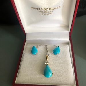 Necklace & earrings set